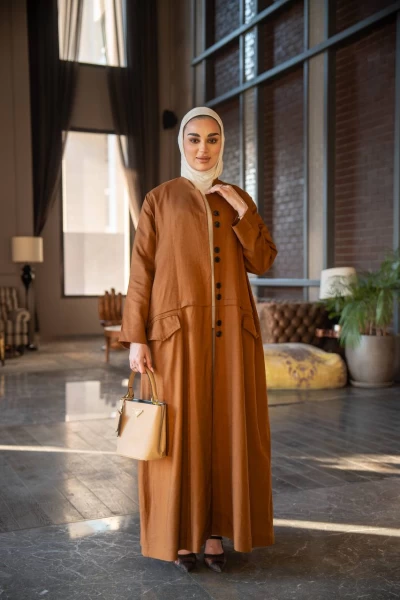 عباية باللون الجملي مع طقم داخلي ، بخام لينن C:J1021 brown